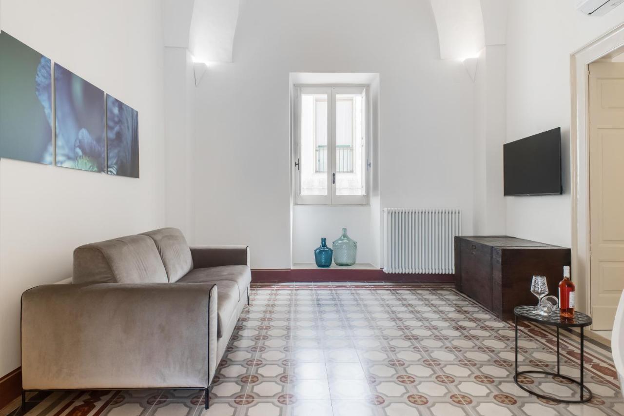 Palazzo Frangipane Bed & Breakfast Салве Екстериор снимка