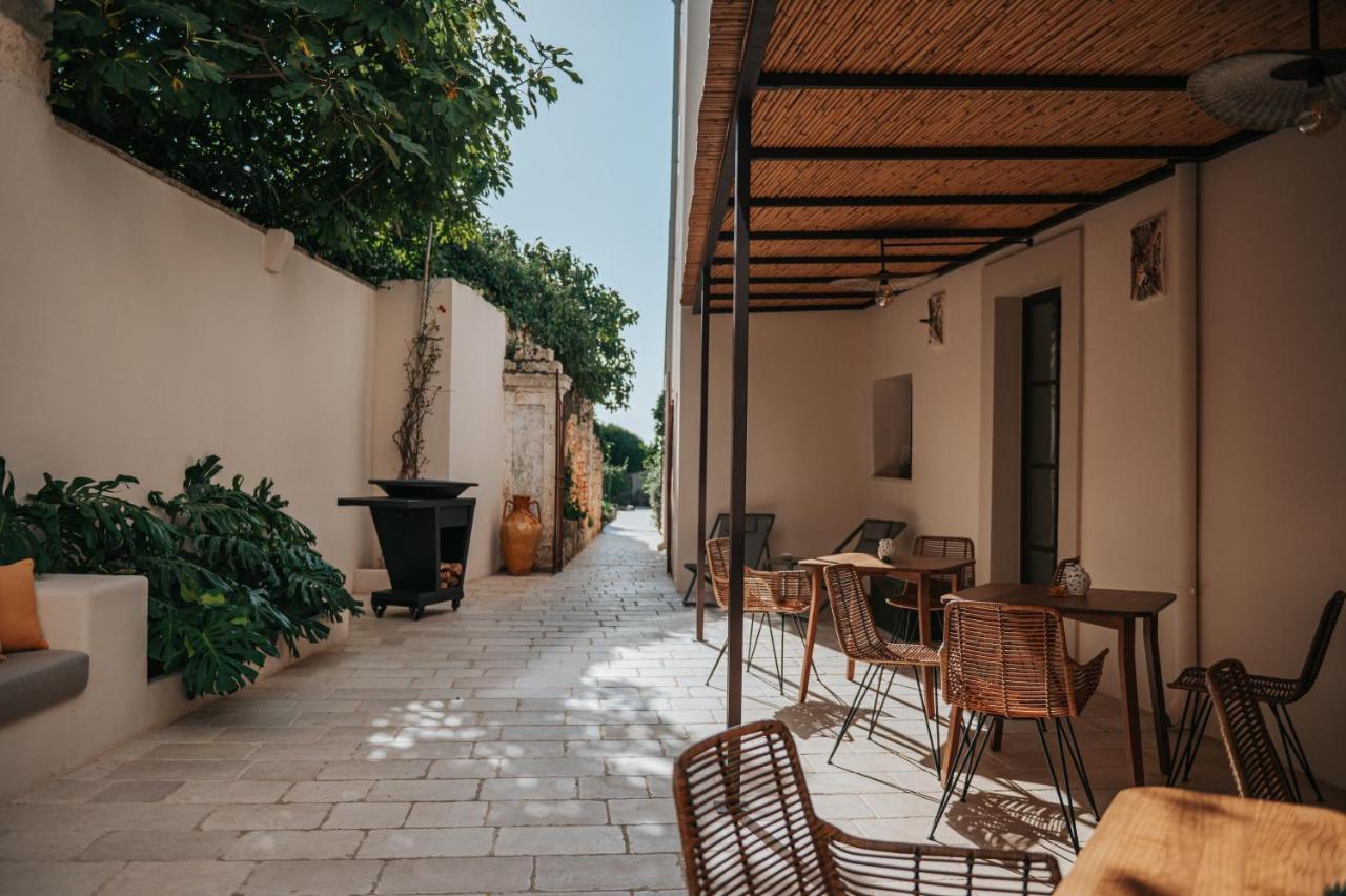Palazzo Frangipane Bed & Breakfast Салве Екстериор снимка